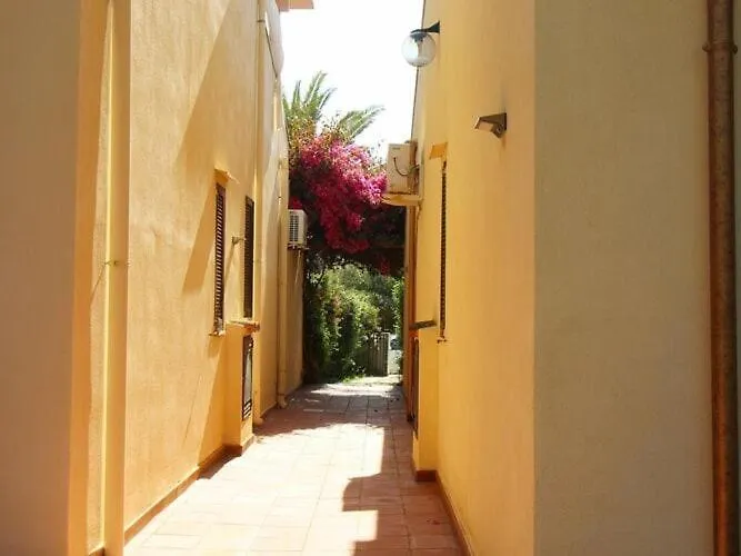 Daire In Near White Beaches Costa Rei